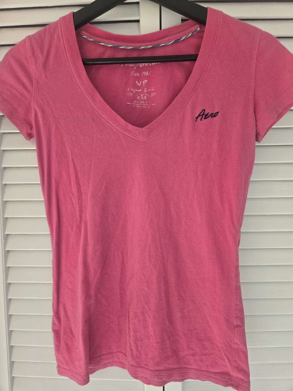 Aeropostale Pink V-Neck Short Sleeve Tee